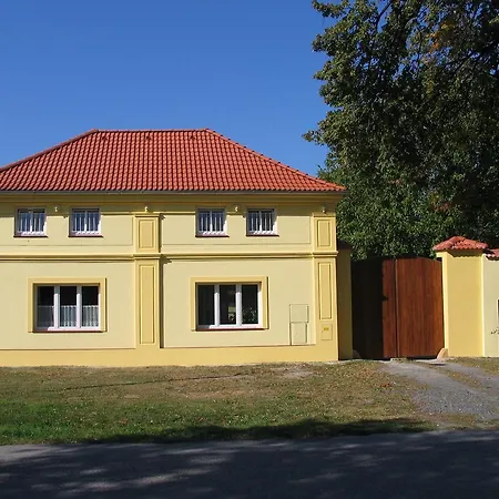 Lägenhet Apartman Brazdim Nový Brázdim